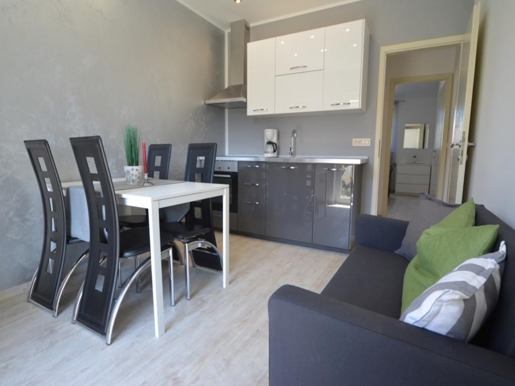 Guesthouse Mila Ровинь Экстерьер фото