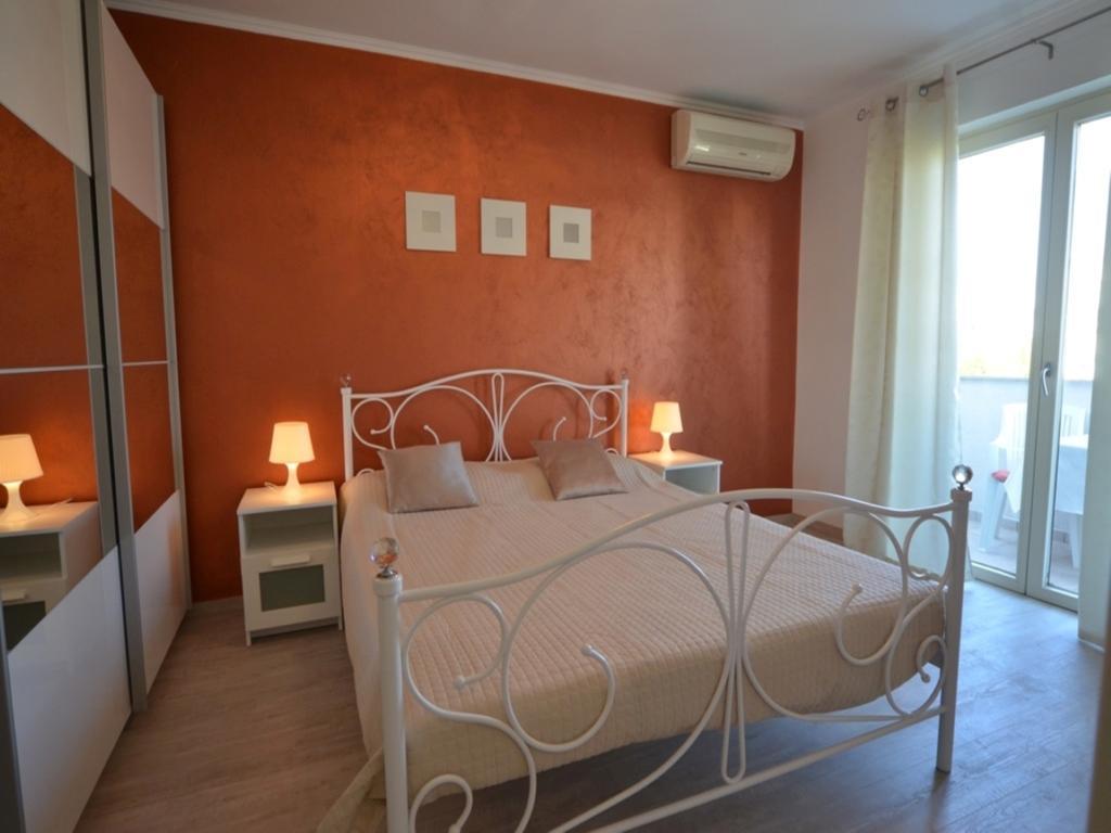 Guesthouse Mila Ровинь Экстерьер фото