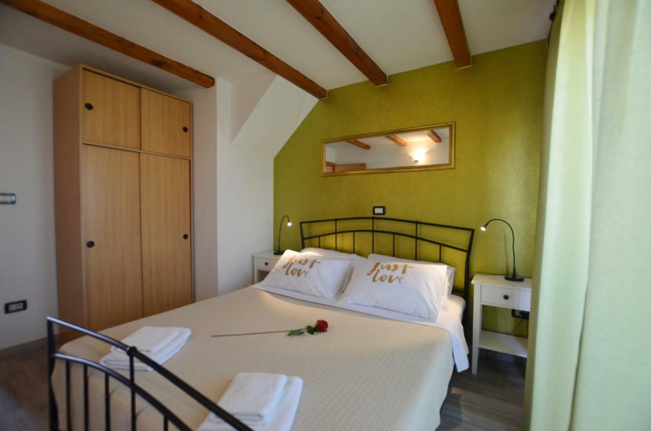 Guesthouse Mila Ровинь Экстерьер фото
