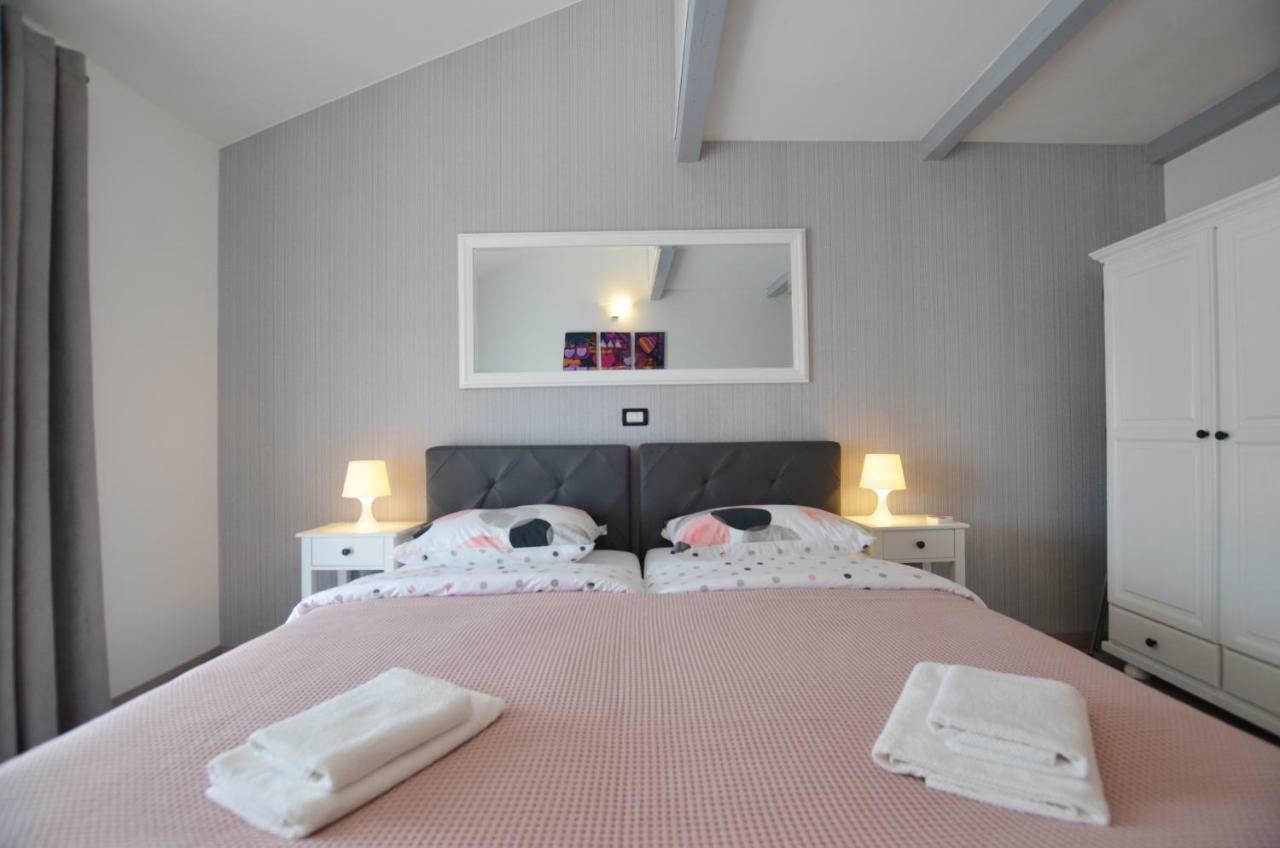Guesthouse Mila Ровинь Экстерьер фото
